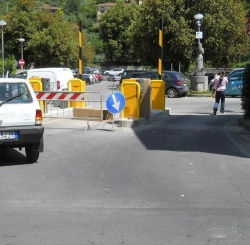 L'opposizione consiliare chiede di rinegoziare la convenzione dei parcheggi a pagamento.