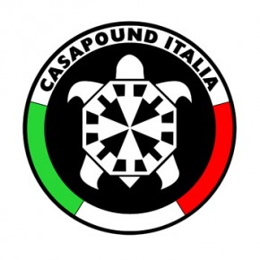 “Meno ruspe più barricate”, striscioni a firma CasaPound in 100 città italiane per Di Stefano libero