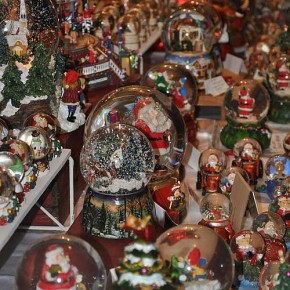 Montecatini Terme TORNANO LE BANCARELLE DEL NATALE IN VIA DON MINZONI