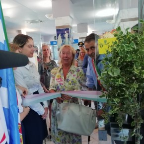 Inaugurato il nuovo ufficio turismo del comune di Pescia    Grazie a un accordo fra Rete Ferroviaria Italiana (Gruppo FS Italiane) e Comune di Pescia, occuperà uno spazio importante della stazione ferroviaria           Giurlani “Decisivo salto in avanti sul fronte della promozione del territorio”