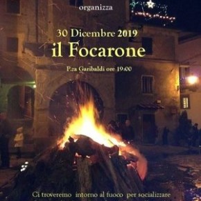 San Quirico di Pescia Piazza Garibaldi lunedì 30 Dicembre ''Il Focarone''.