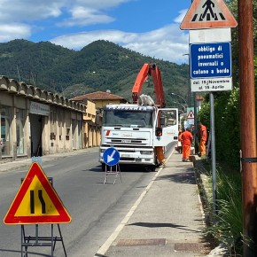 Pescia Cambia “Nemmeno l’evidenza impedisce ai soliti noti di riconoscere la realtà. Dopo la difesa idraulica continua il rinnovamento dell’illuminazione pubblica e hanno il coraggio di dire che non si fa nulla?”