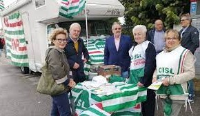 Pescia sabato 8 luglio. PASSAGGIO DEL CAMPER DELLA  FNP CISL