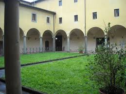 Pescia. Restaurate le colonne del chiostro nel Convento di San Francesco