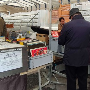 Domenica in centro storico a Pistoia, dalle 9 alle 19, la Fiera dell’Antiquariato