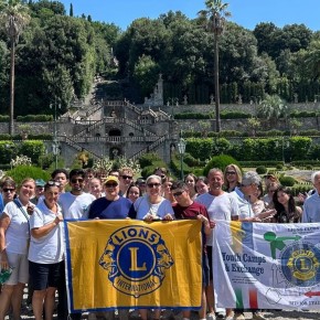 Il Lions Club di Pescia accoglie a Collodi i ragazzi di 32 diversi paesi  del Campo Italia Giovani