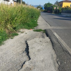 Chiesina Uzzanese - Sulla manutenzione della via Livornese di Sotto, della circonvallazione e sugli attraversamenti pedonali di competenza comunale abbiamo chiesto al sindaco cosa ha fatto e chiesto alla Provincia e cosa si vorrà fare.