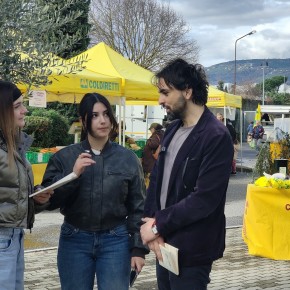 GIORNATA MONDIALE DELLA POESIA. Le parole dei poeti ‘mostrate’ al mercato Campagna Amica, nei vivai e nei luoghi d’arte di Pistoia  Il 21 marzo online i video con i ragazzi dell’artistico nell’ambito del Ceppo Poesia Arte Natura