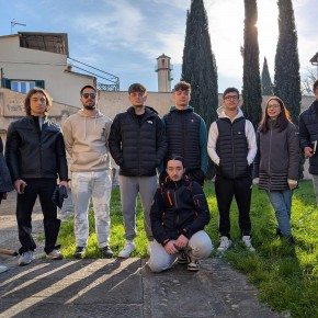 Riqualificazione del giardino “Paolo Novelli”, attivata una collaborazione tra Comune e Istituto Professionale “B. C. De Franceschi – A. Pacinotti” Svolti sul posto i primi incontri tra gli studenti e i tecnici del verde pubblico per la programmazione dell’intervento